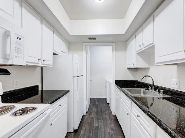 8206 Streamside Pl #202103
