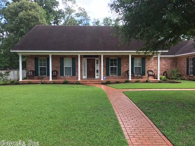 1st image of 486 Rebecca Cir