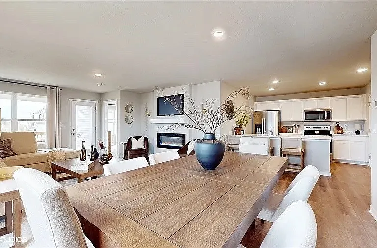 1272 NW Williamsburg Ln — Photo 7