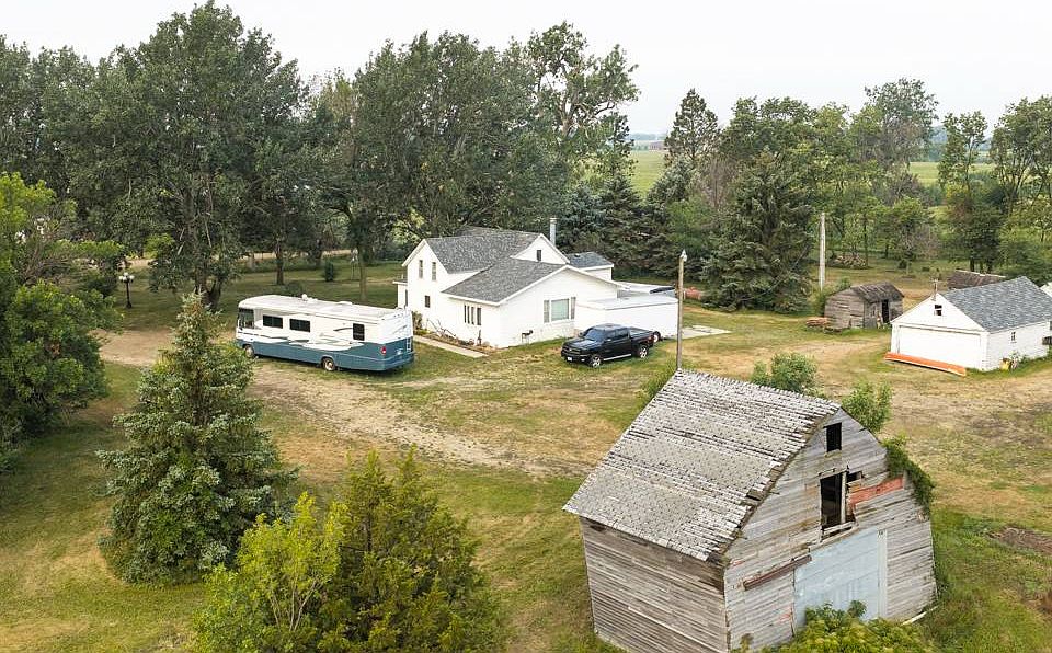 1st image of 47036 279th St
