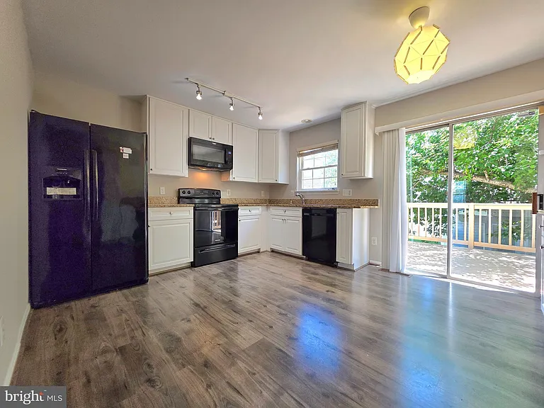 3643 Crosswater Ct — Photo 10