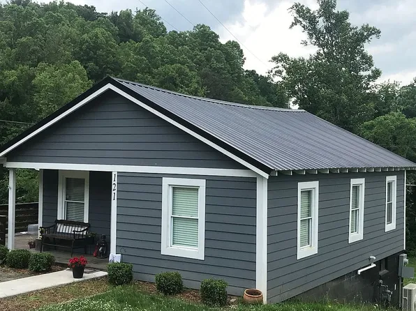 121 Christian Creek Rd, Swannanoa, NC 28778