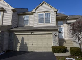 172 W Buckingham Dr, Round Lake, IL 60073