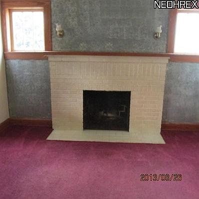 3rd image of 376 N 11th St