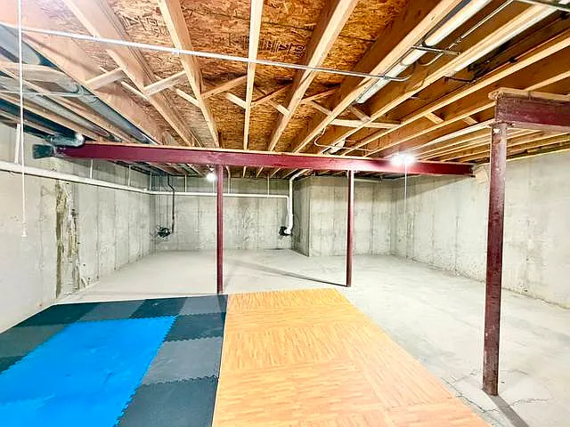 37061 N Bonnie Brae Rd — Photo 23