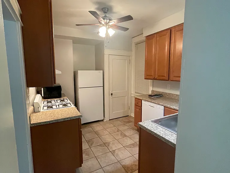 3062 Texas Ave — Photo 7