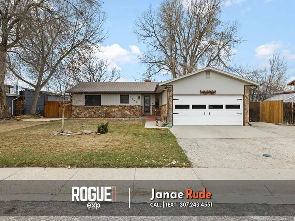 2946 Mockingbird Trail, Casper, WY 82604-2121