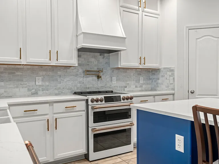15514 Lake Burnett Shore Ct — Photo 14
