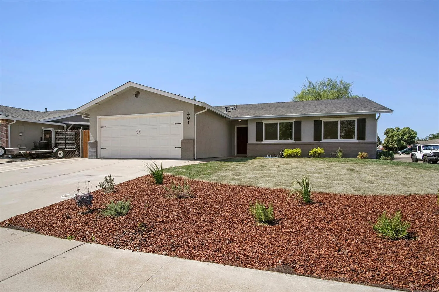 491 Pecan Dr photo 1