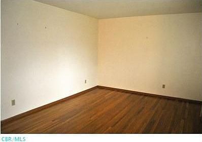4th image of 6487 Balsam Dr