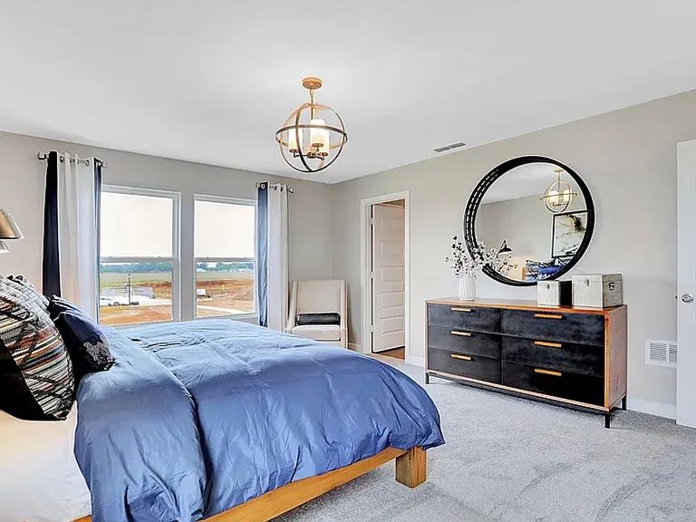 3793 Canterbury Dr — Photo 11