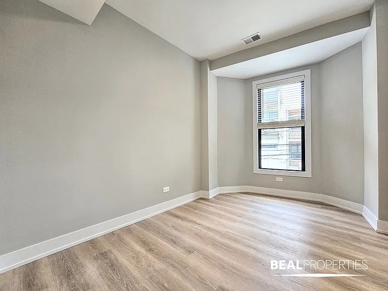 428-38 West Belden — Photo 33