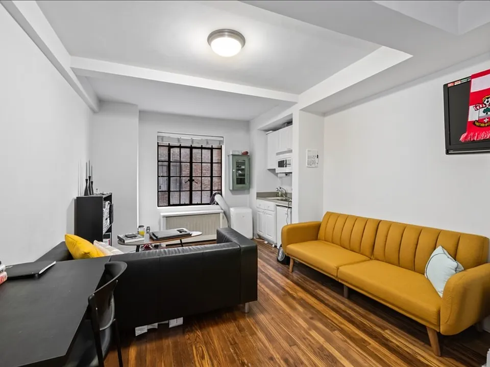 5 Tudor City Pl #814