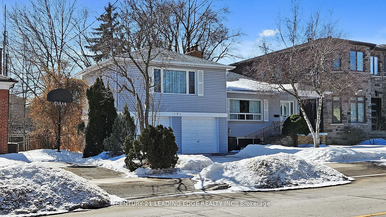 131 Florence Ave #Basement photo 1