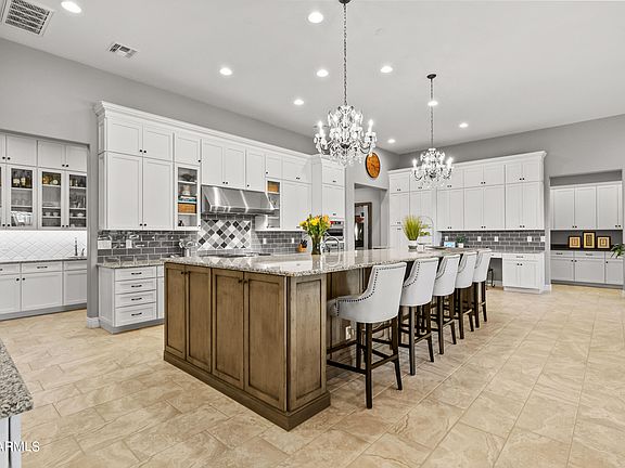 3rd image of 6039 E HODGES Street