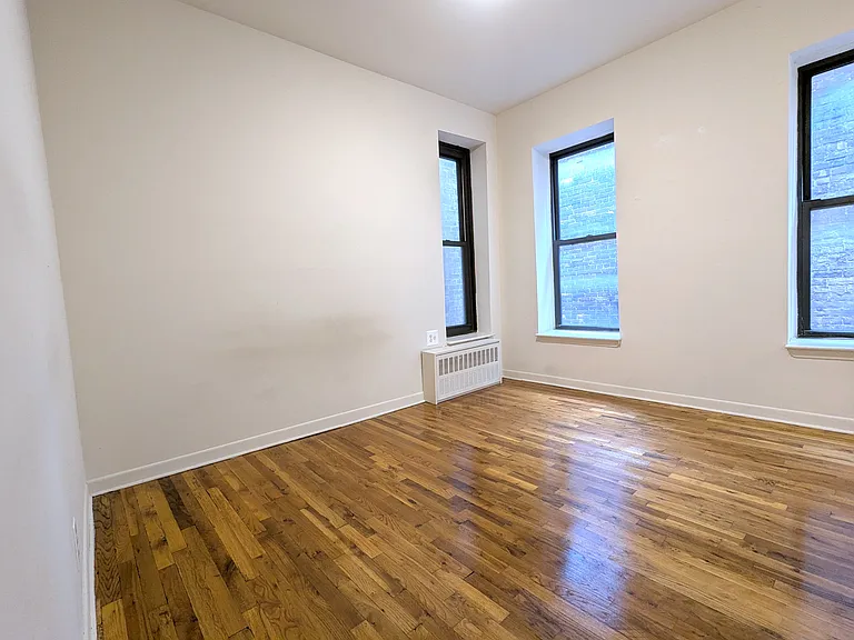 580 Amsterdam Ave #5A — Photo 4