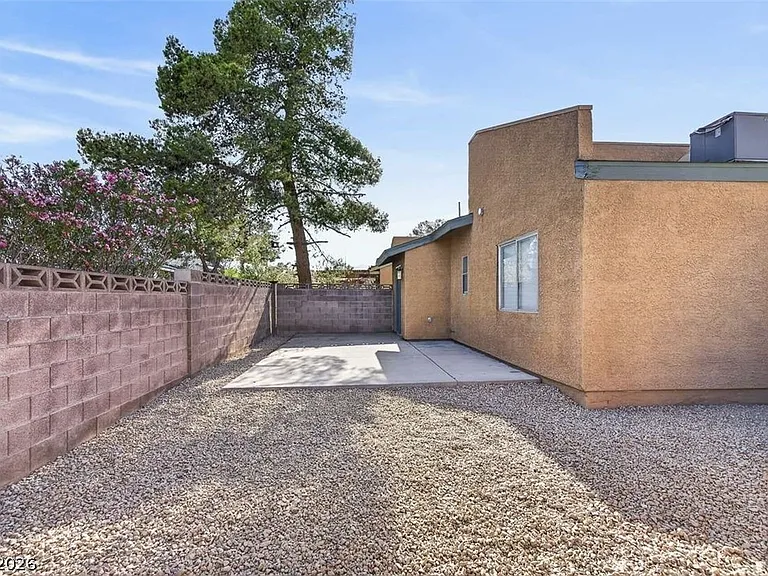 6529 Pinon Pine Way — Photo 33