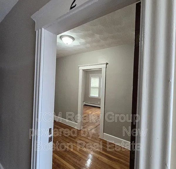 196 Washington St — Photo 5