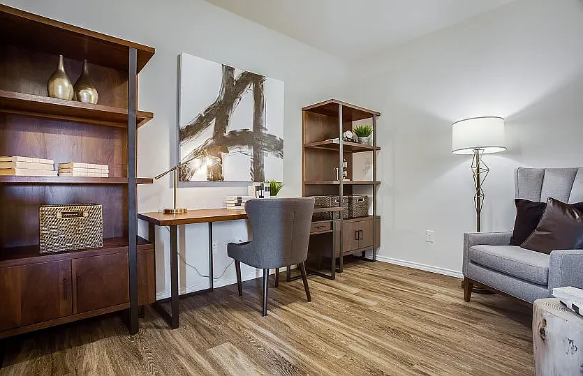 3 bed, 1512 sqft, $800 — Photo 2