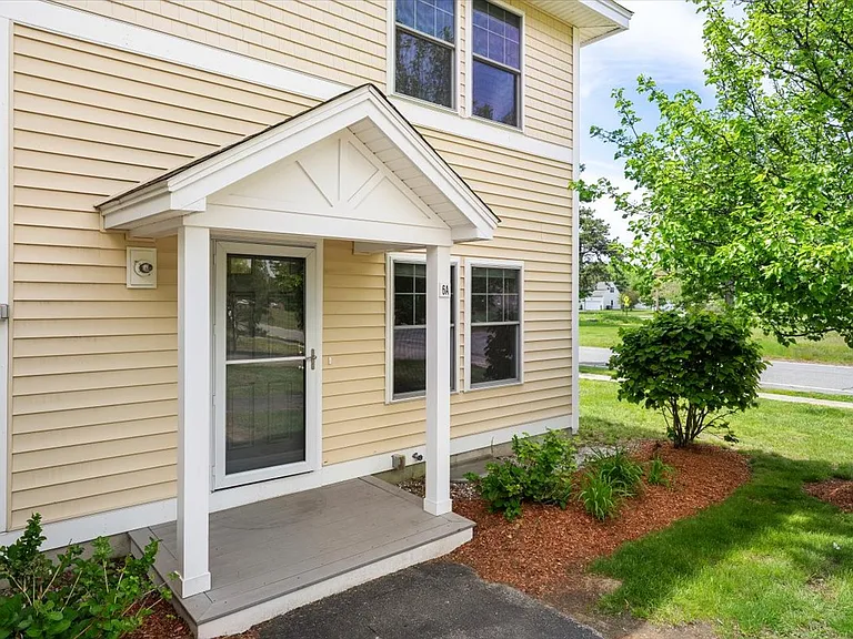 6 Bates St #A — Photo 24