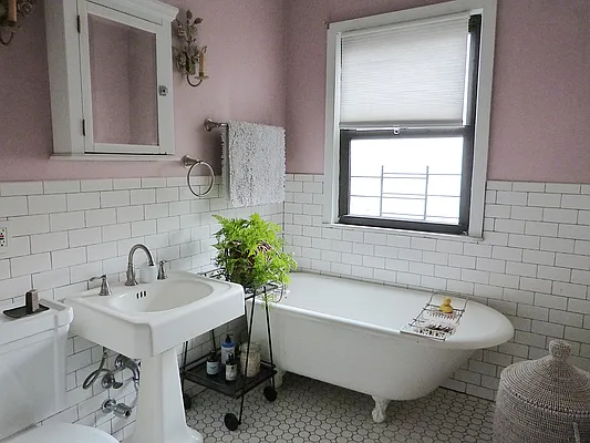 Rented by BLS Realty | media 41