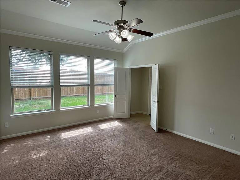 10022 Western Pine Trl — Photo 15
