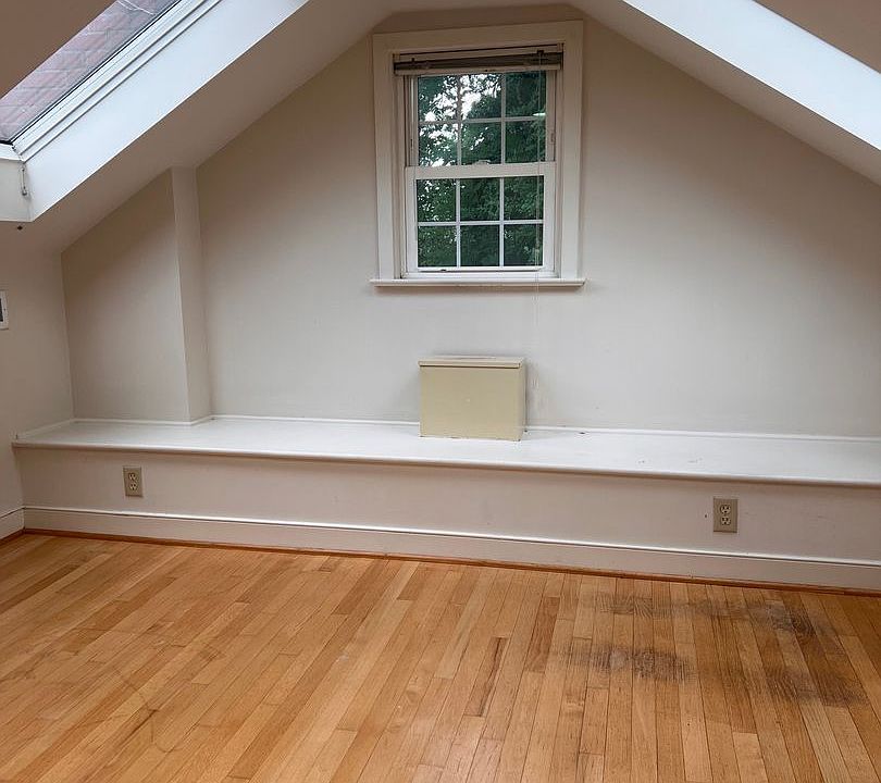 1st image of 1305 Cherry Ave #A
