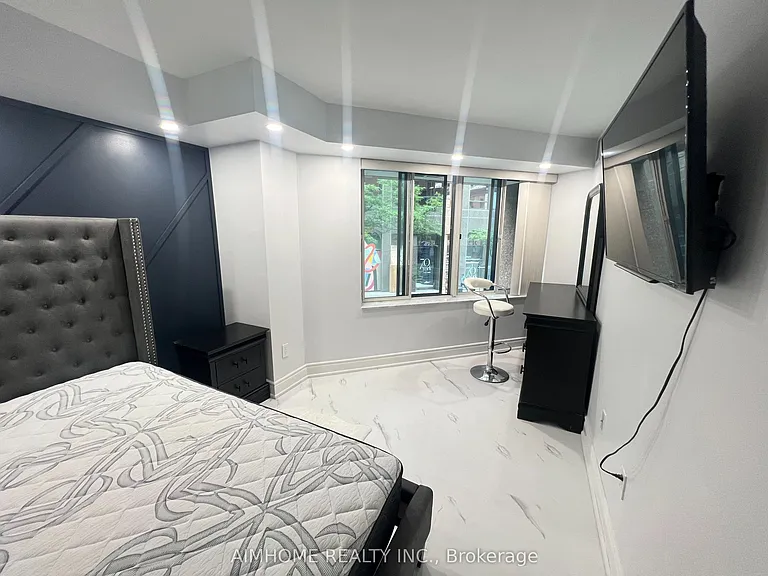 33 University Ave #207 — Photo 9