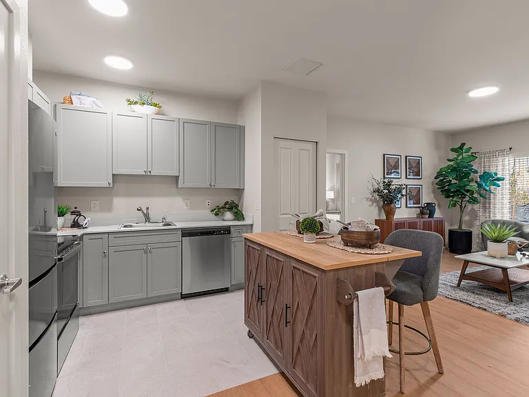 The Residences at Stone Creek — Photo 9