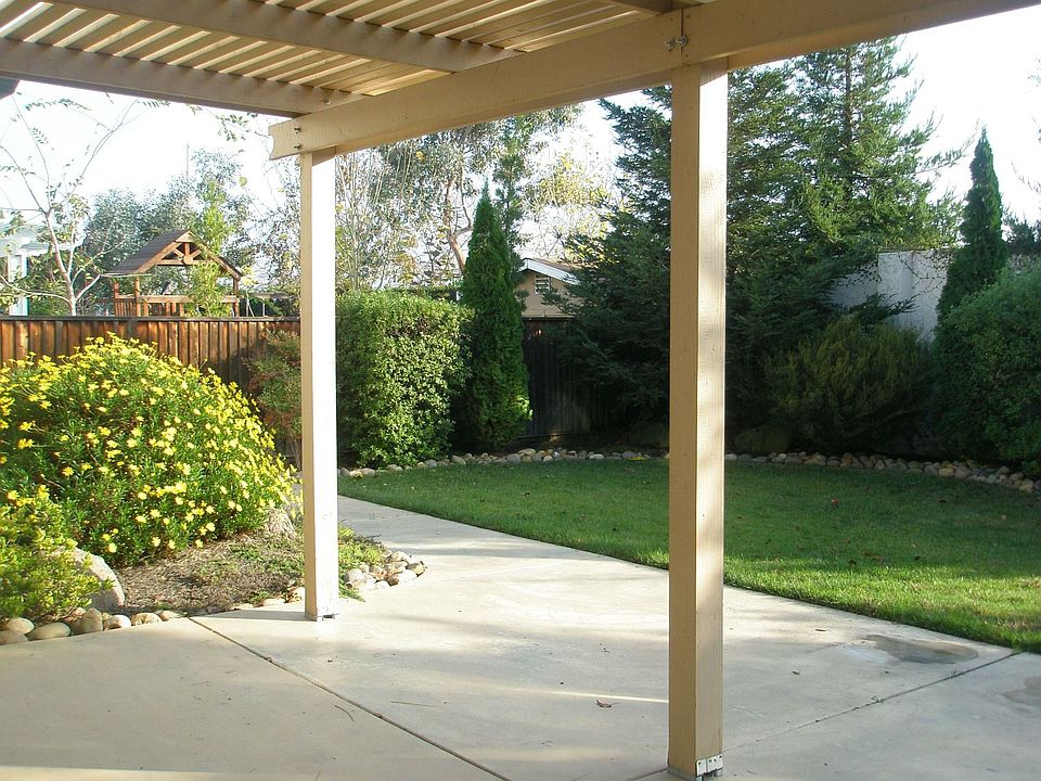2nd image of 1098 Atherton Dr