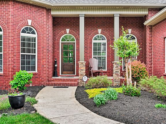 4th image of 313 Bryson Ln