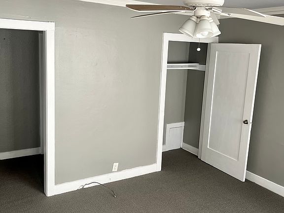 4th image of 4390 W 132nd St #C