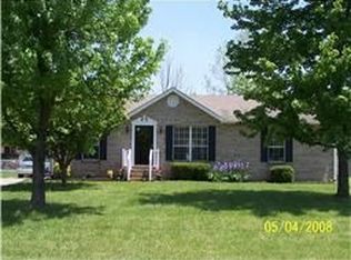 206 Laura Dr, White House, TN 37188