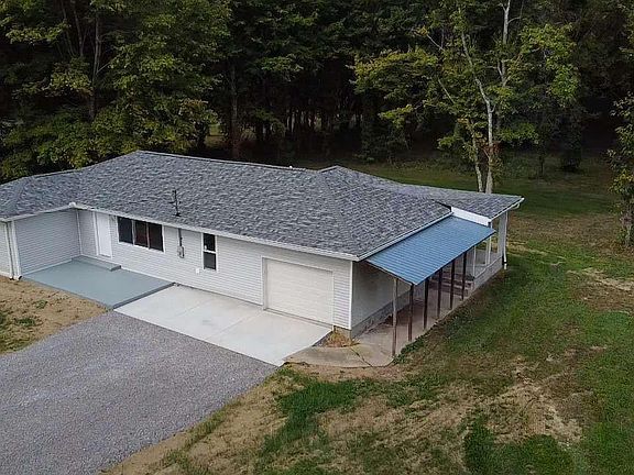 2nd image of 2813 S Bantam Rd