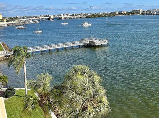 4750 Cove Cir APT 503, Saint Petersburg, FL 33708