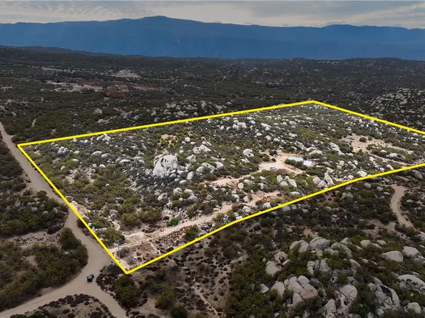 10 Sycamore Spring Dr #10, Aguanga, CA 92536