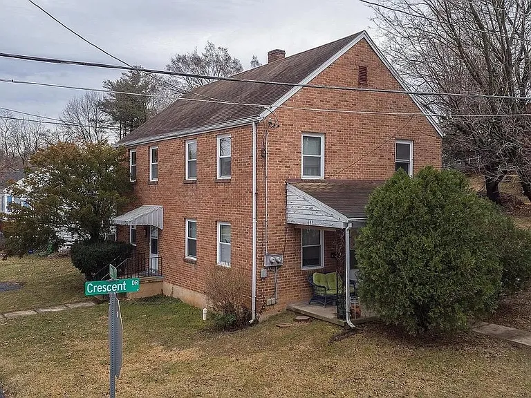 537 Long Ave — Photo 16
