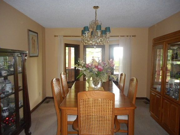 4th image of 104 Carlisle Dr