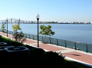 25 Lee Ct, Jersey City, NJ 07305