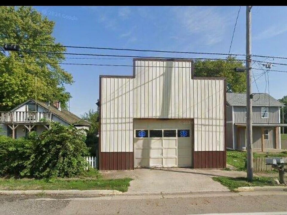 1st image of 9000 Water St