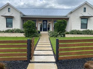 2214 Stone Mdw #8, Fredericksburg, TX 78624