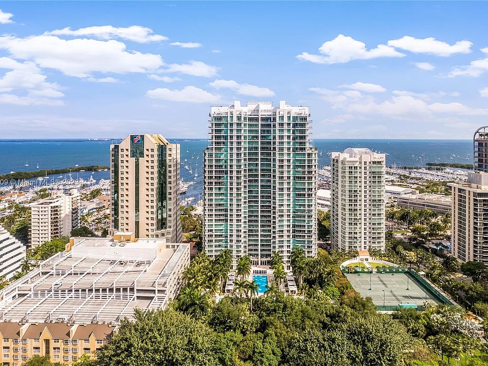 1st image of 2627 Bayshore Dr APT 1407