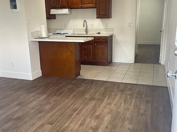 2nd image of 2806 Fairmount Ave APT 1