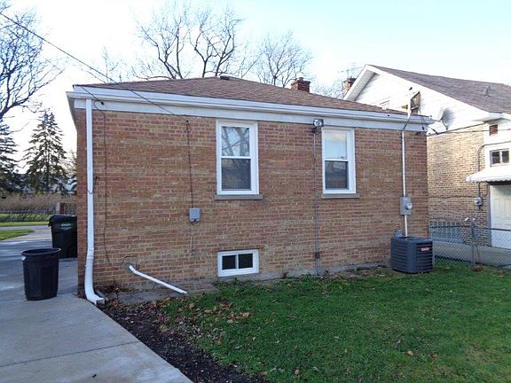 3rd image of 251 Marshall Ave