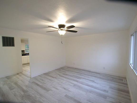 4th image of 4921 Lincliff Dr