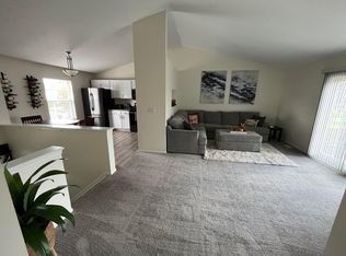 1098 Gary Dr, Columbus, OH