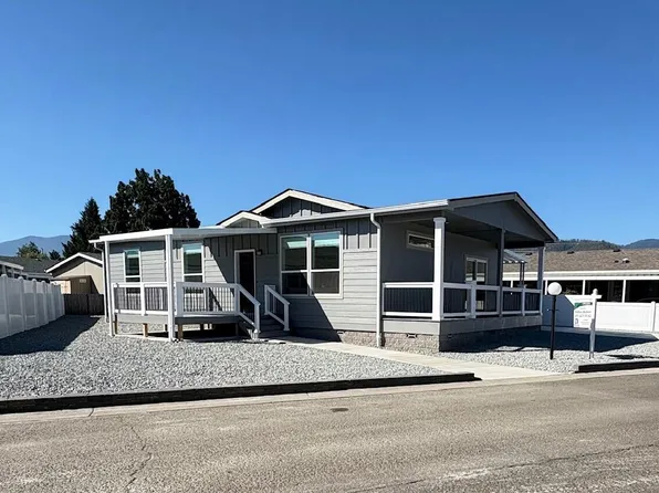 4601 S Pacific Hwy Unit 57, Phoenix, OR 97535