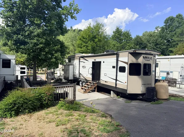 4229 E Pkwy #98-lot 98, Gatlinburg, TN 37738