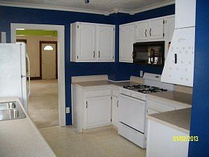 5th image of 2657 4th Ave