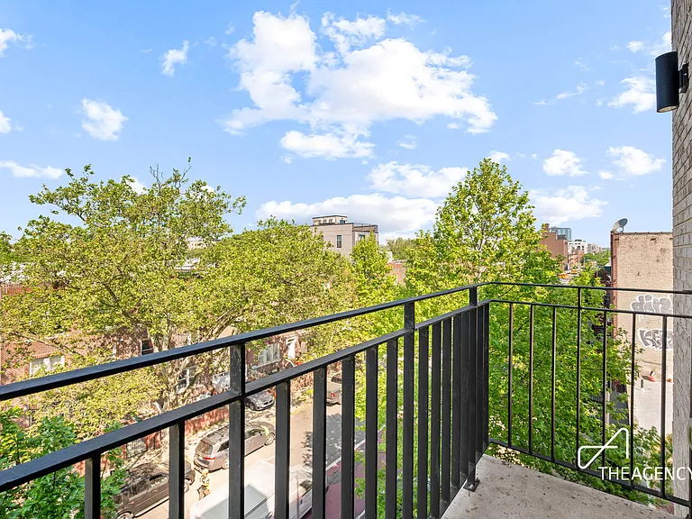 1173 Rogers Ave #5A — Photo 6